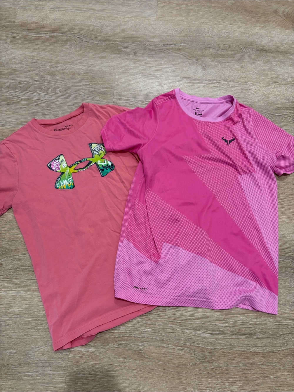 Bundle 2 youth large short sleeve shirts